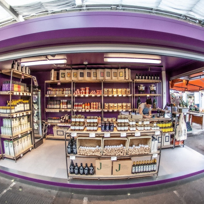 Ab sofort: der Jordan Genuss Shop in Düsseldorf  am "Carlsplatz".