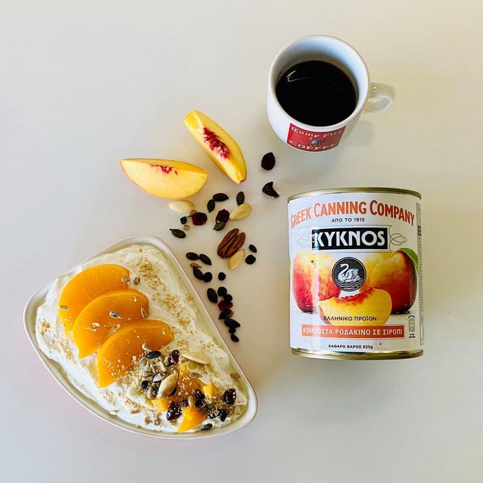 KYKNOS S.A. Greek Canning - Pfirsiche in Sirup - aus Griechenland - 2er Pack - 2 x 825g Dose